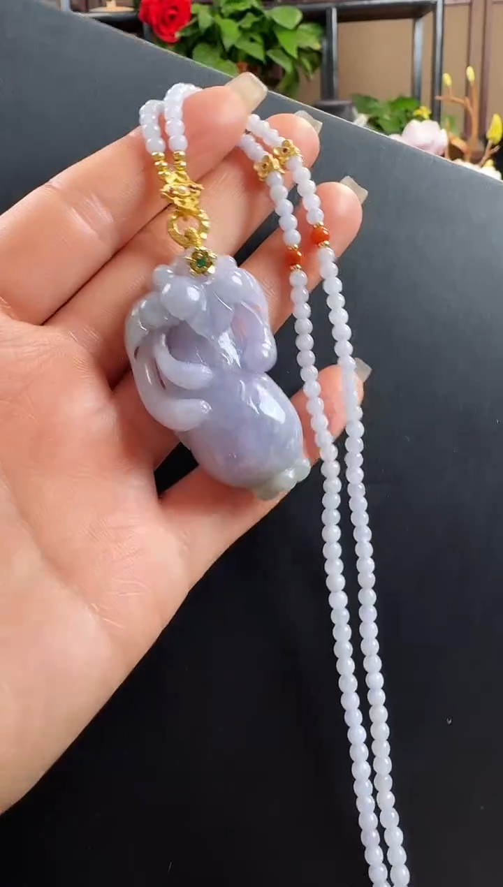 颈饰未镶嵌翡翠福瓜