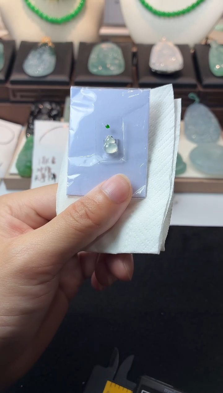 未镶嵌定制翡翠行*毛货不退不换