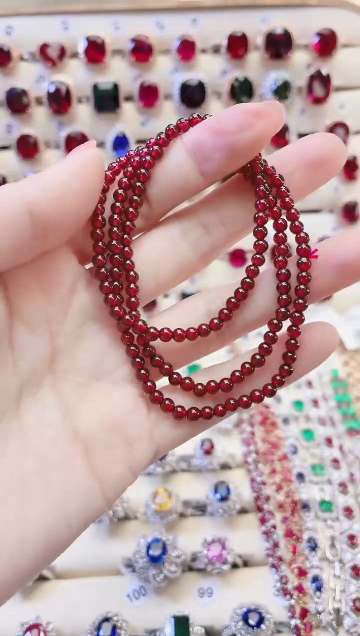 未镶嵌三圈手串石榴石五****虎 工费