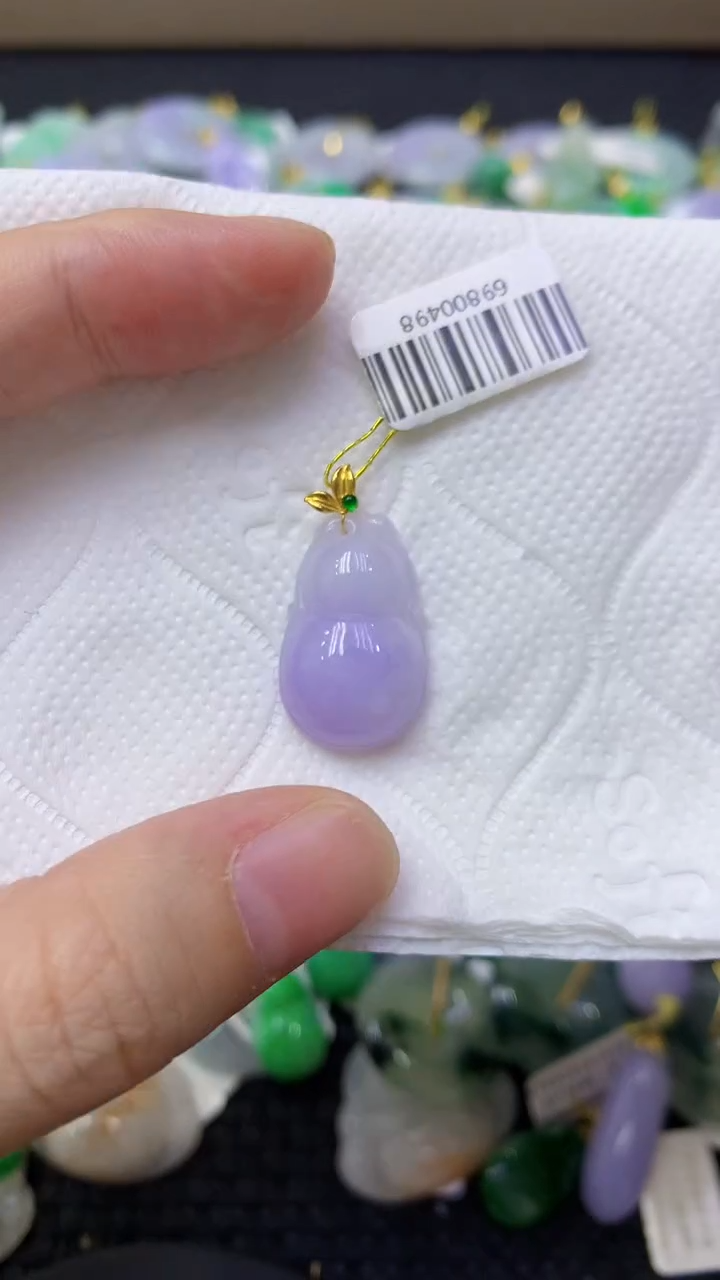 颈饰18K金镶嵌翡翠天然缅甸翡翠A货