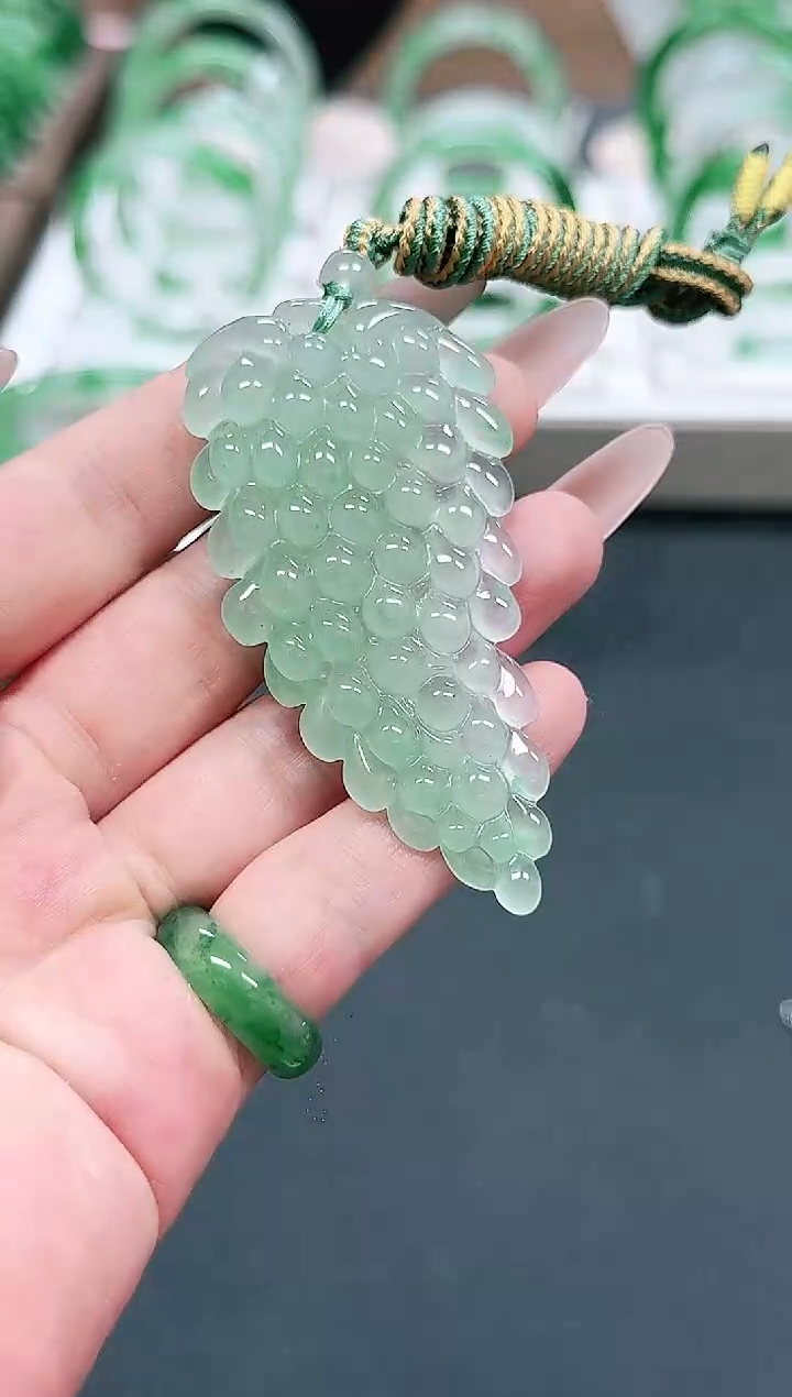 未镶嵌1石英质玉（非洲翠）/5768