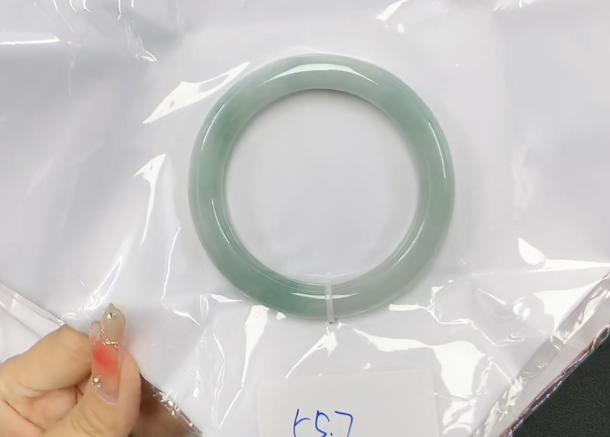 天然缅甸翡翠A货手镯55.7圆条