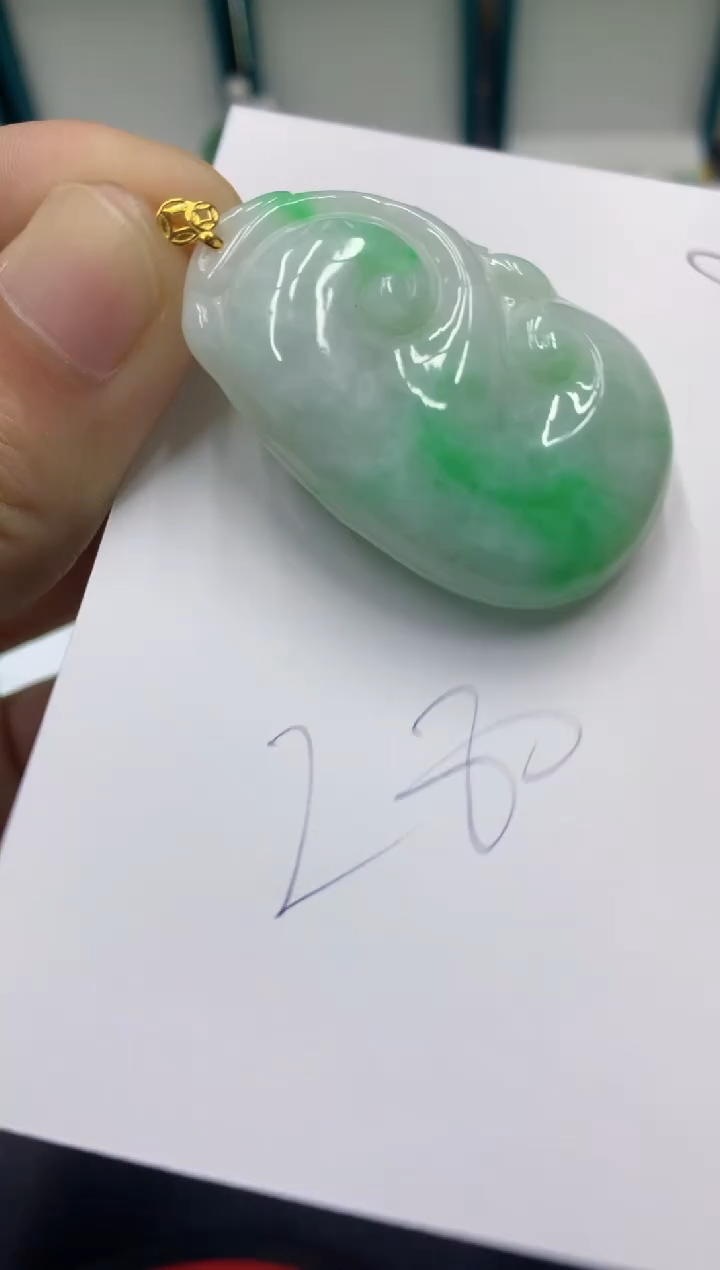 【闪购商品】翡翠颈饰18K金镶嵌翡翠