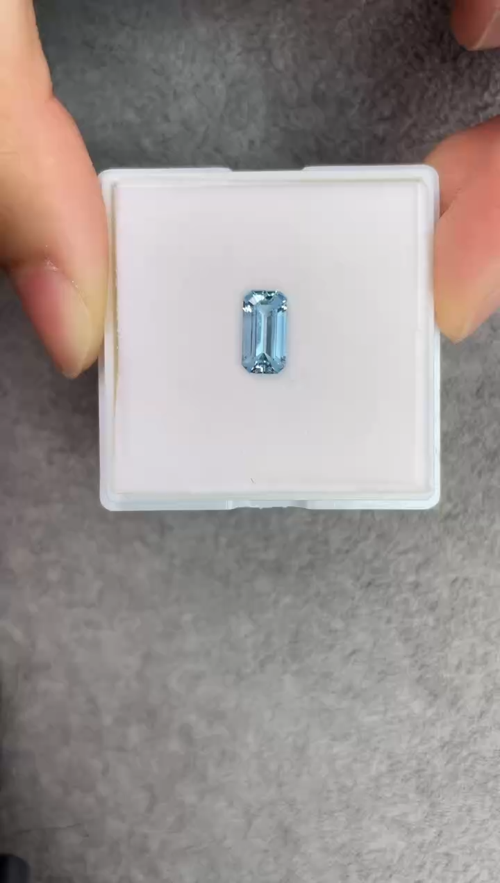 【闪购商品】海蓝宝石裸石未镶嵌1.44ct   