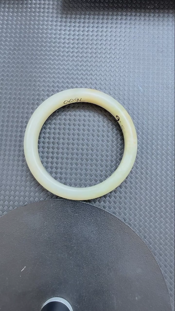 和田玉手镯未镶嵌106手镯圈口55.6