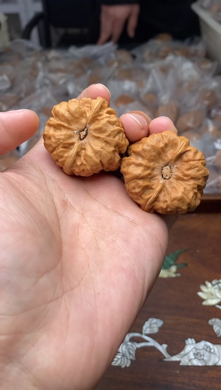 【闪购商品】文玩核桃吊坠A53号39尺蛤蟆