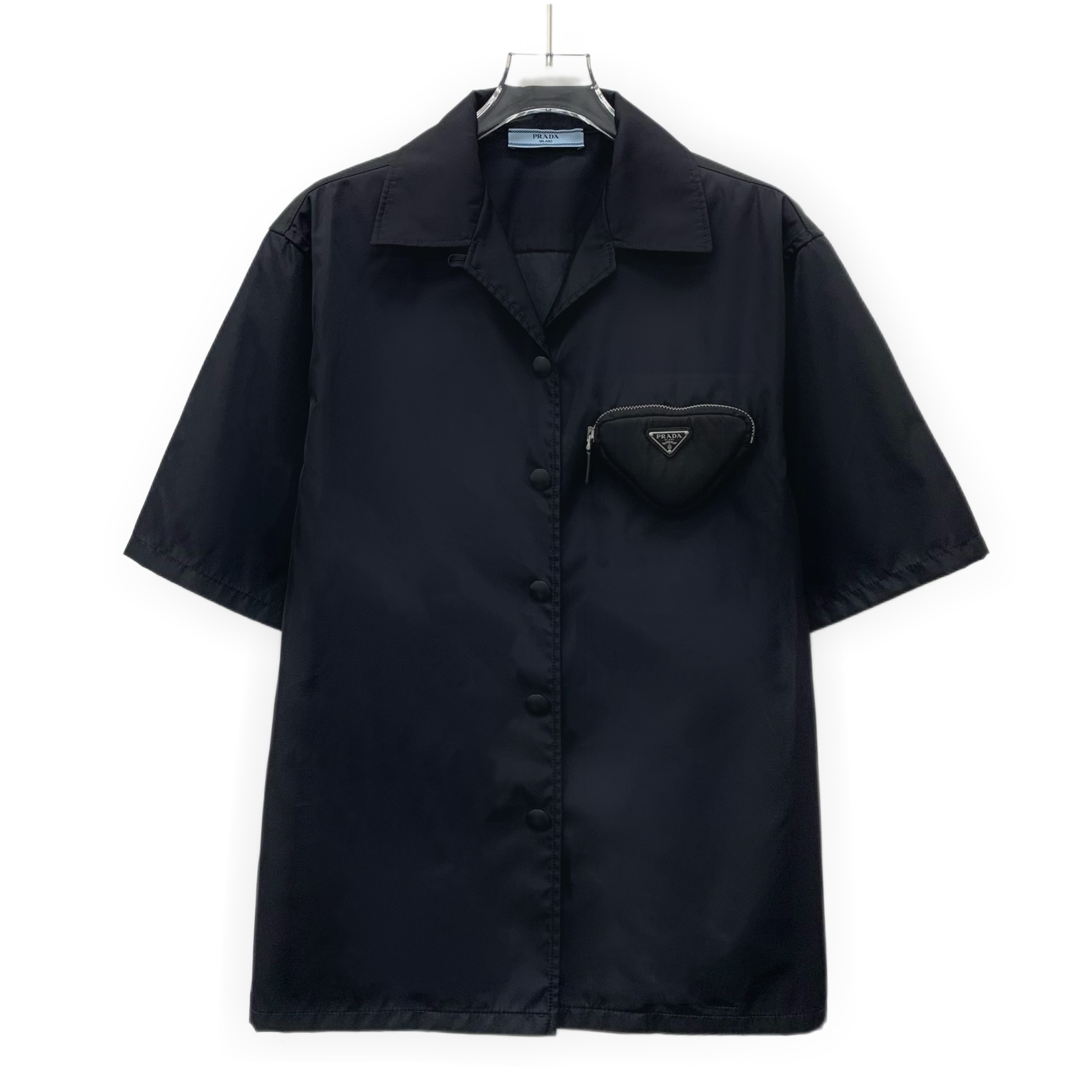 99新 Prada/普拉达 EM0065 黑色三角标翻领单排扣短袖衬衫 38 S码