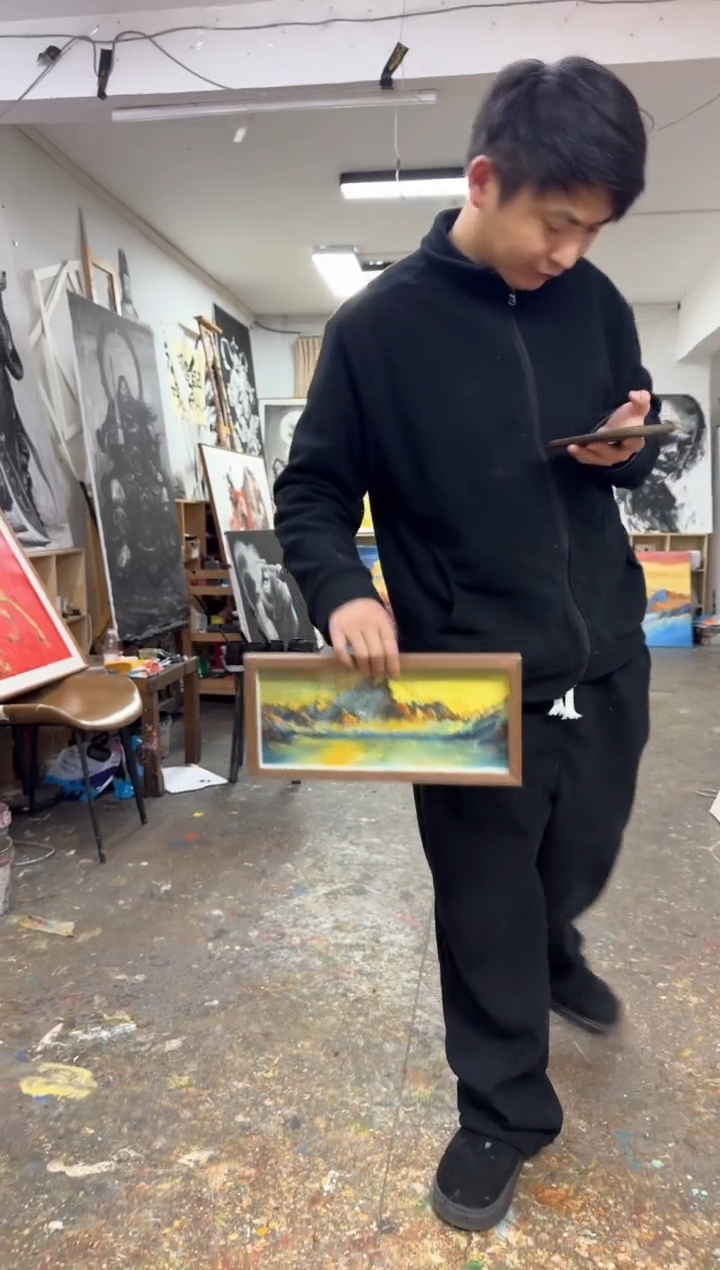 丙烯画裂**子科老师金山摆台