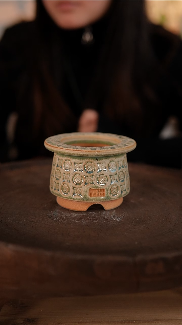 【闪购商品】红陶1-15-341默认微瑕口5.5