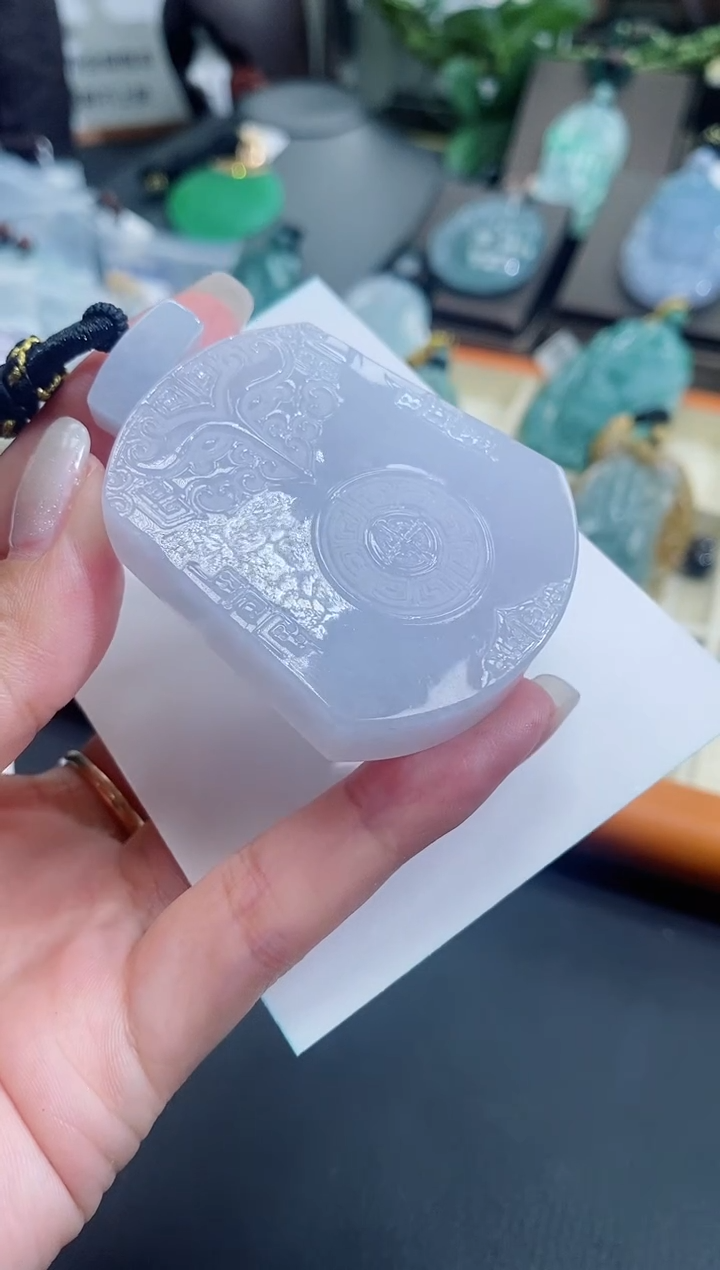 颈饰未镶嵌翡翠缅甸天然翡翠1