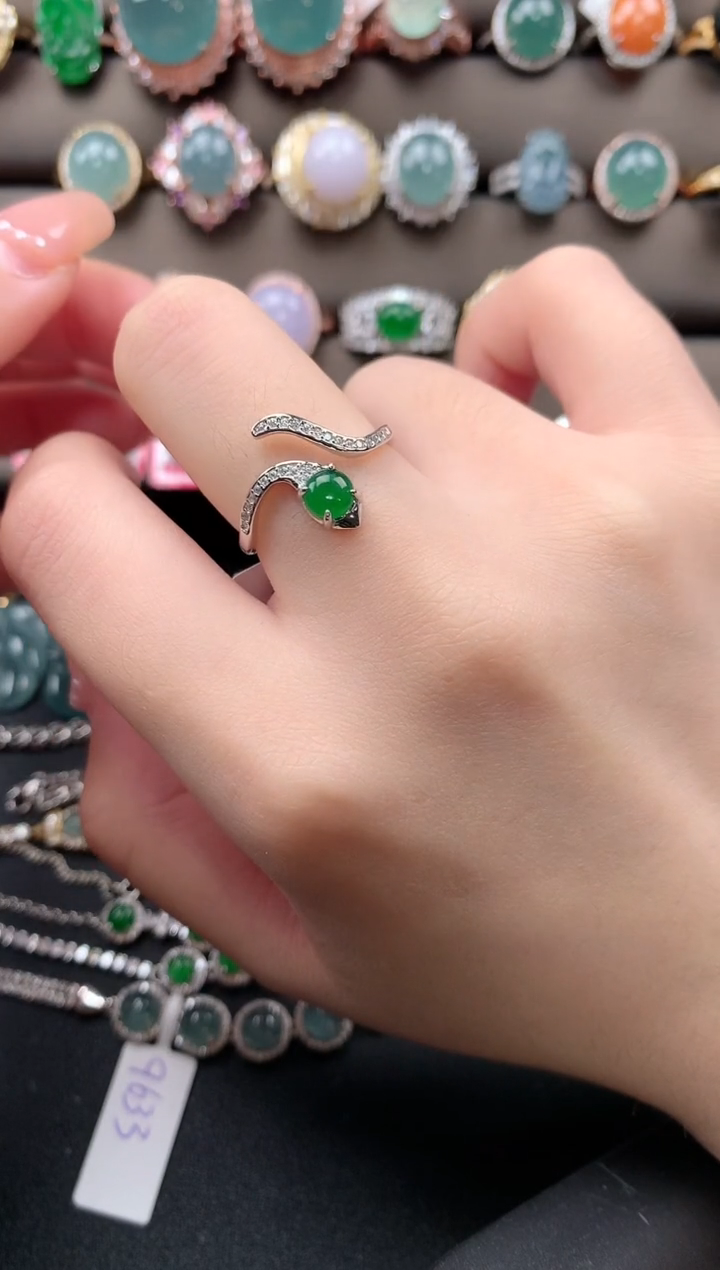 【闪购商品】翡翠戒指银S925镶嵌2141