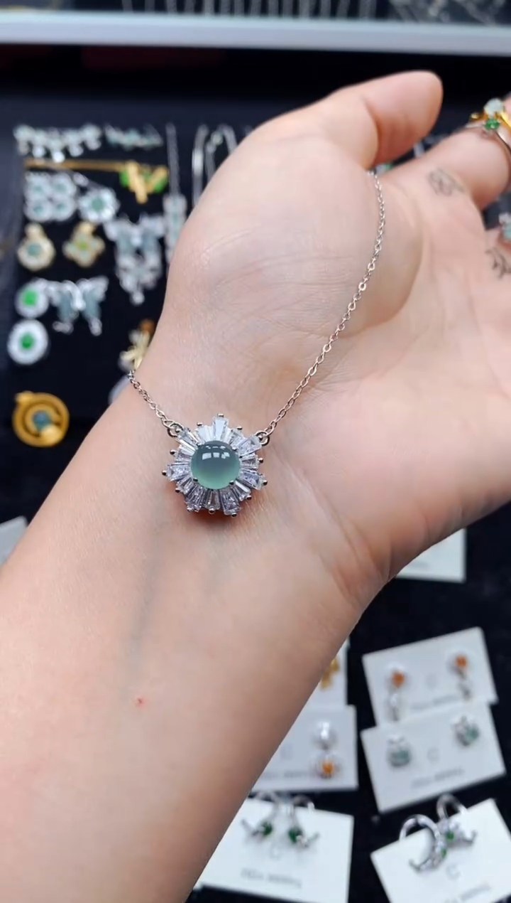 【闪购商品】翡翠颈饰银S925镶嵌8081