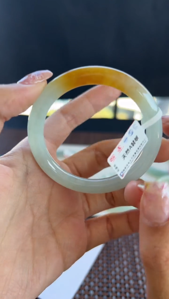 【闪购商品】翡翠手镯未镶嵌20号52.3*7.8*7.8