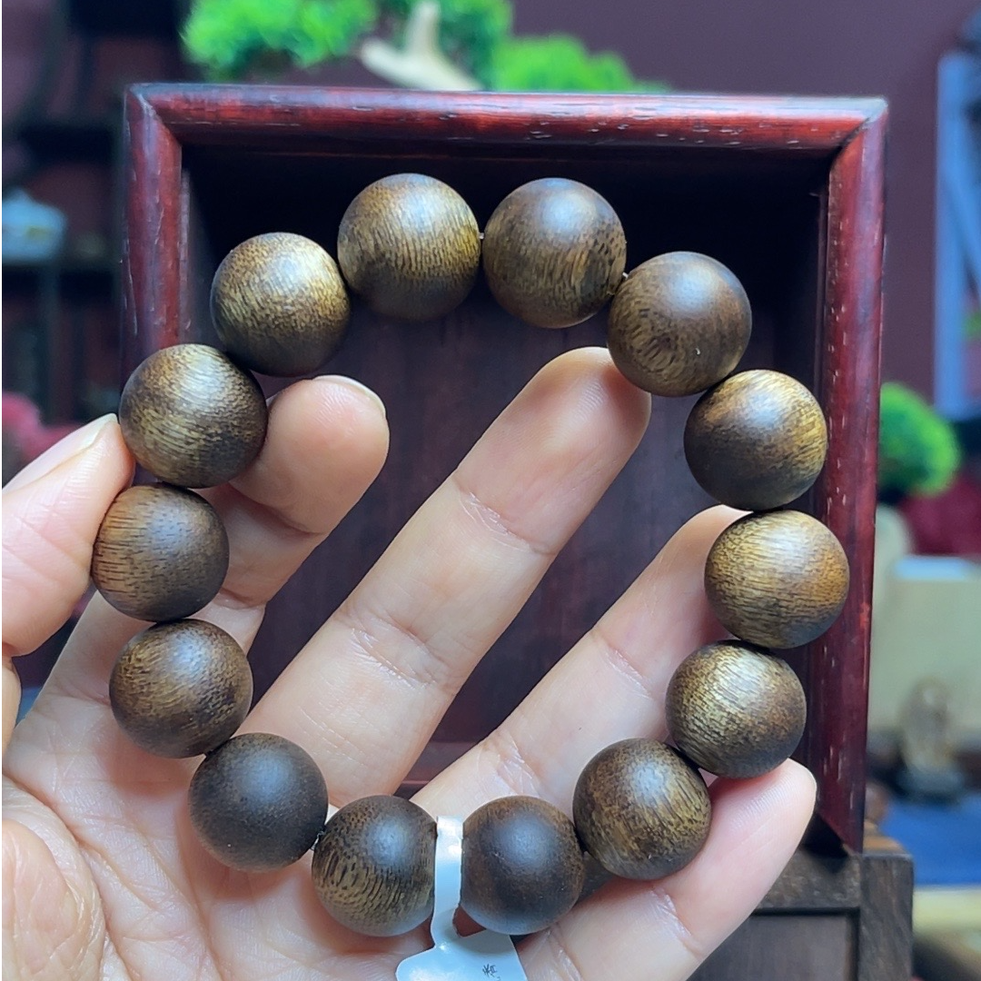 【闪购】沉香+木盒 越南富森红土老料手串16MM-096