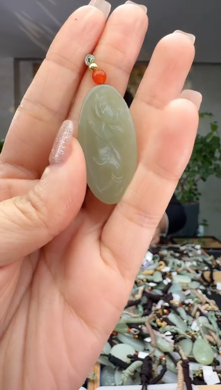 未镶嵌和田玉挂件拍一发一