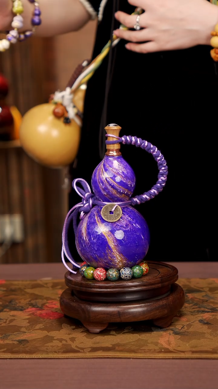 52易林大漆酒葫芦-----128