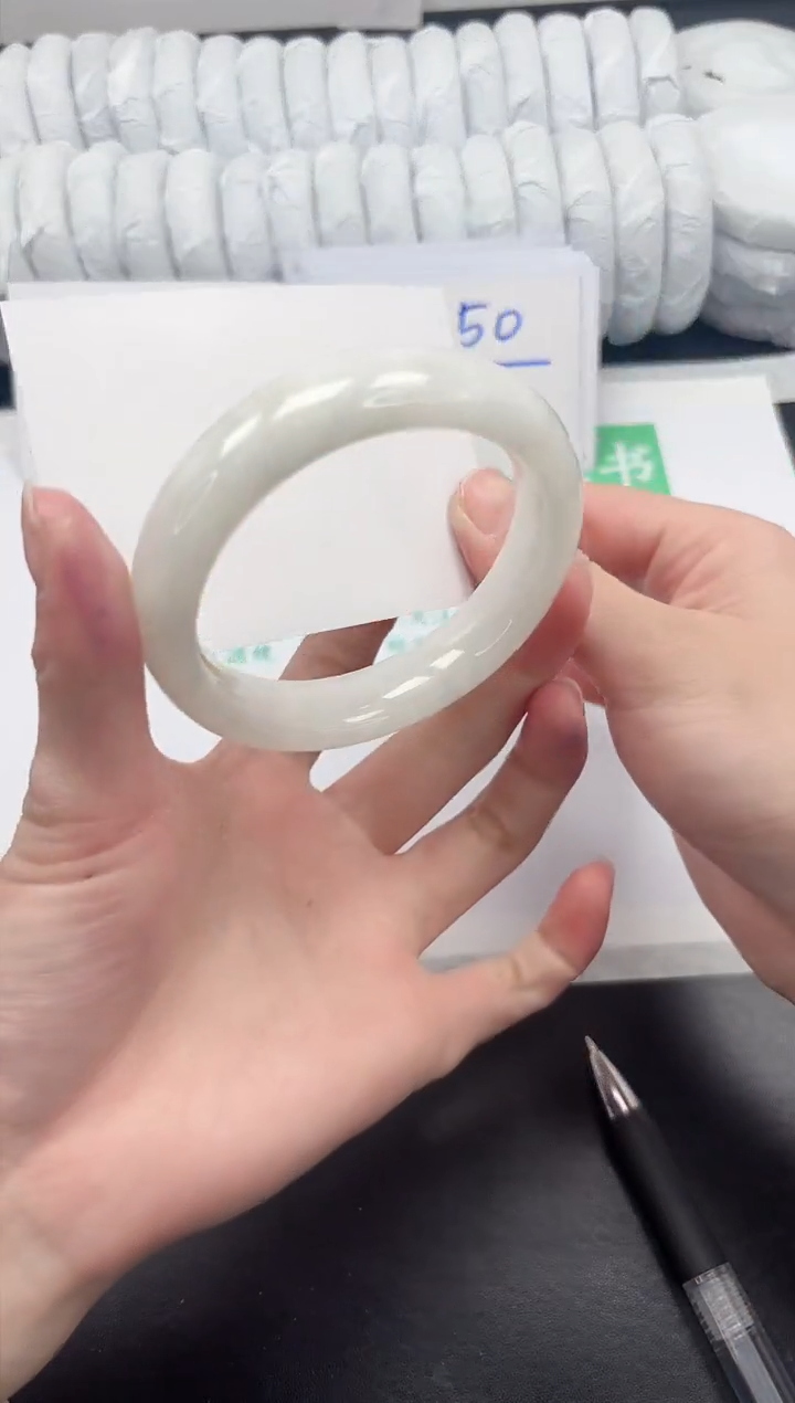 【闪购商品】和田玉手镯未镶嵌285-57.7