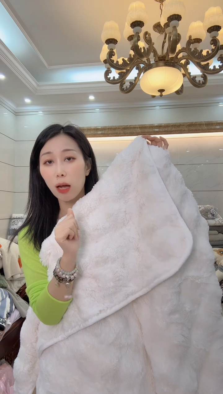 牛奶绒100*200白色泡泡兔毛