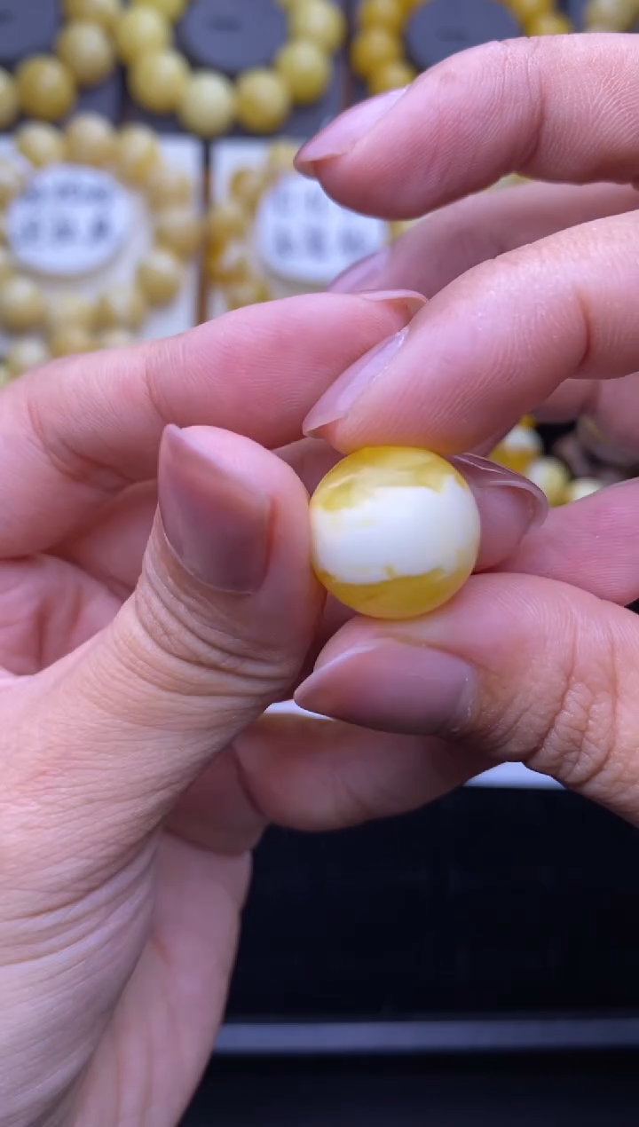 裸石琥珀未镶嵌大小姐珠宝29