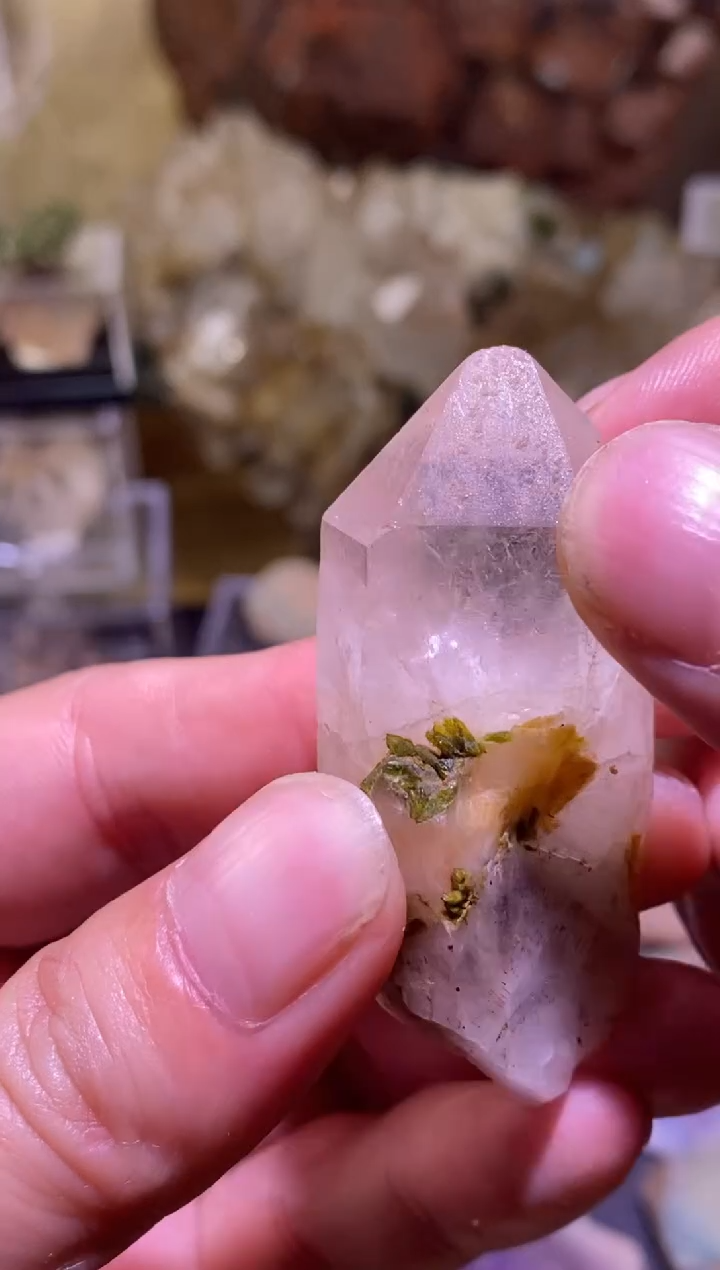 未镶嵌珠宝半成品水晶V**y四川美姑超七花园水晶