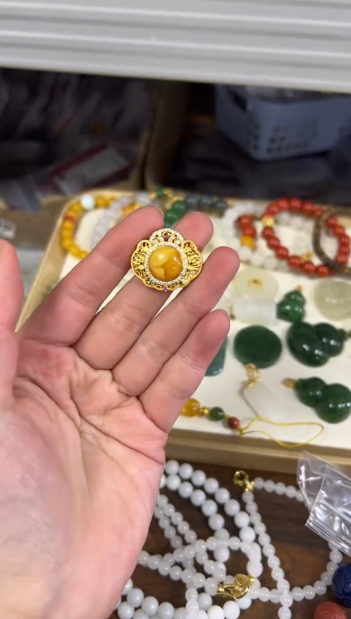 蜜蜡颈饰银S925镶嵌孤品蜜蜡如意银吊坠[65]