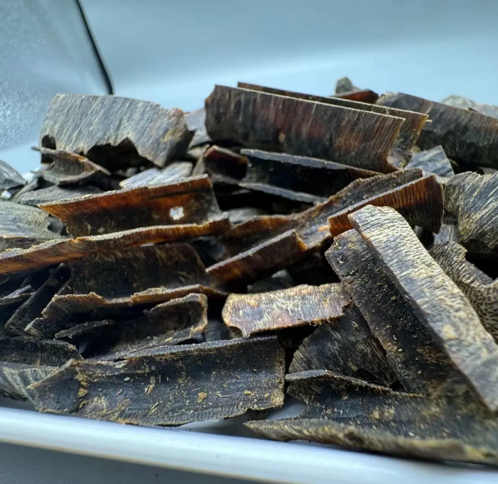 沉香沉水级国香奇楠千里香皮油块料两面刮多样性发1