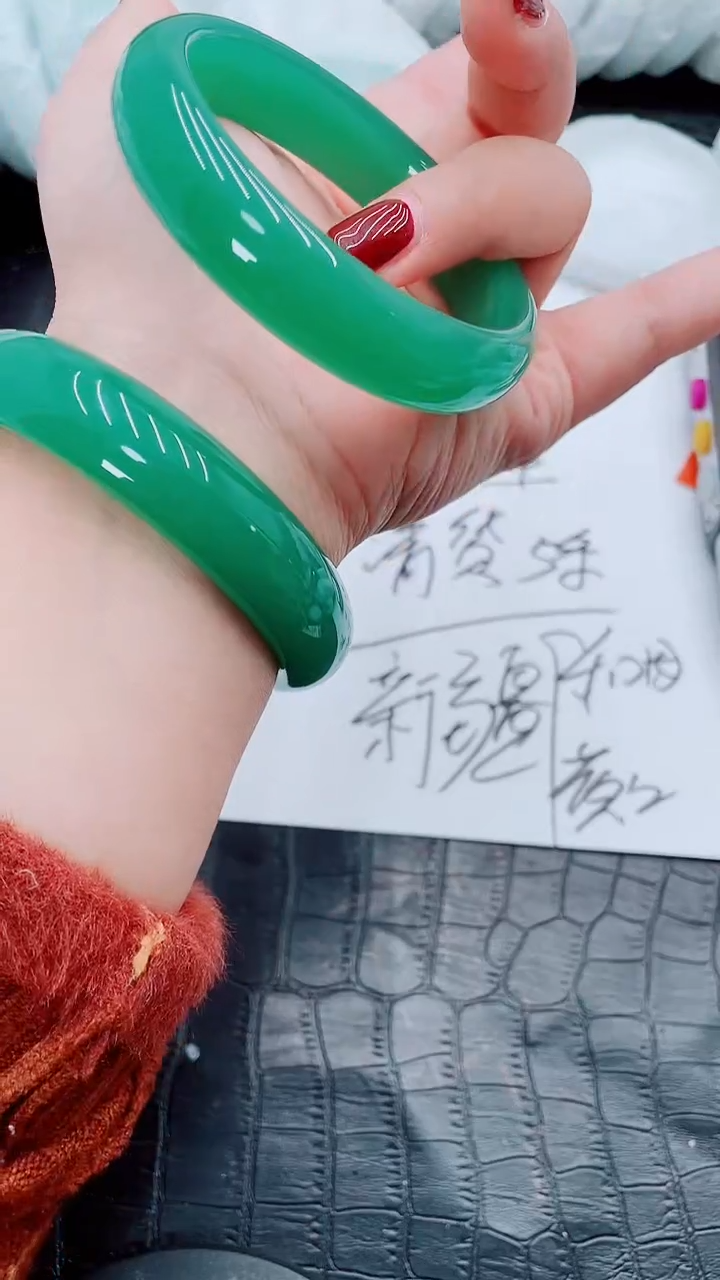 【闪购商品】石英质玉手镯未镶嵌S28-58/59/60