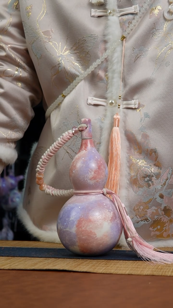 201号 天然热水酒葫芦 一物一拍（有瑕介意勿拍）