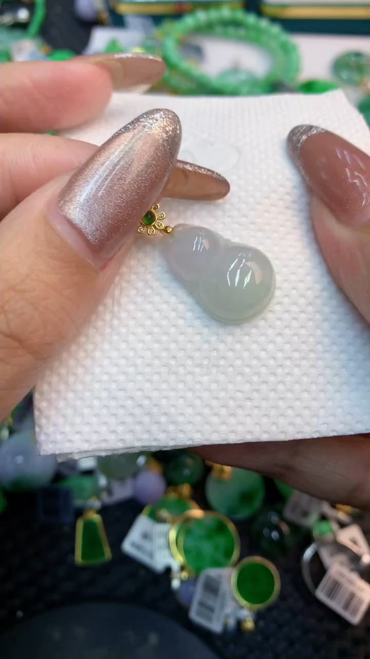 颈饰未镶嵌翡翠1