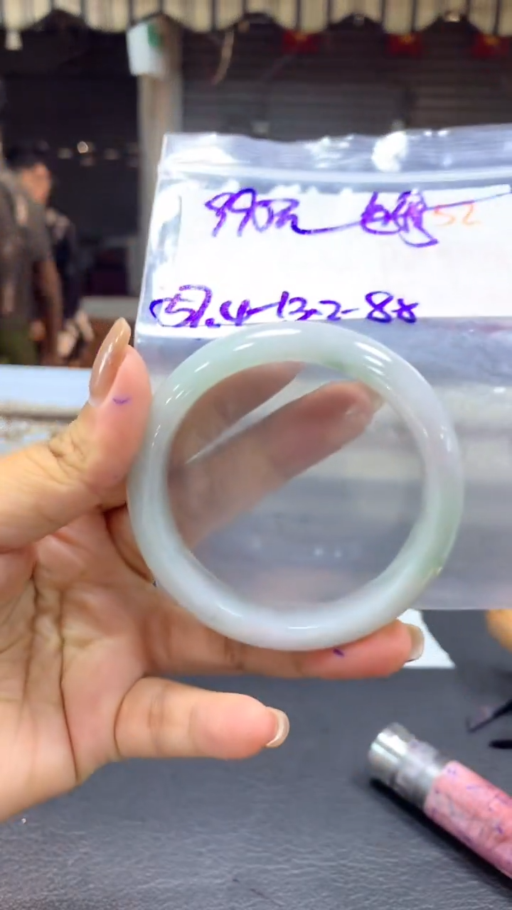 未镶嵌定制翡翠毛货需精细抛光+拍一发一+52