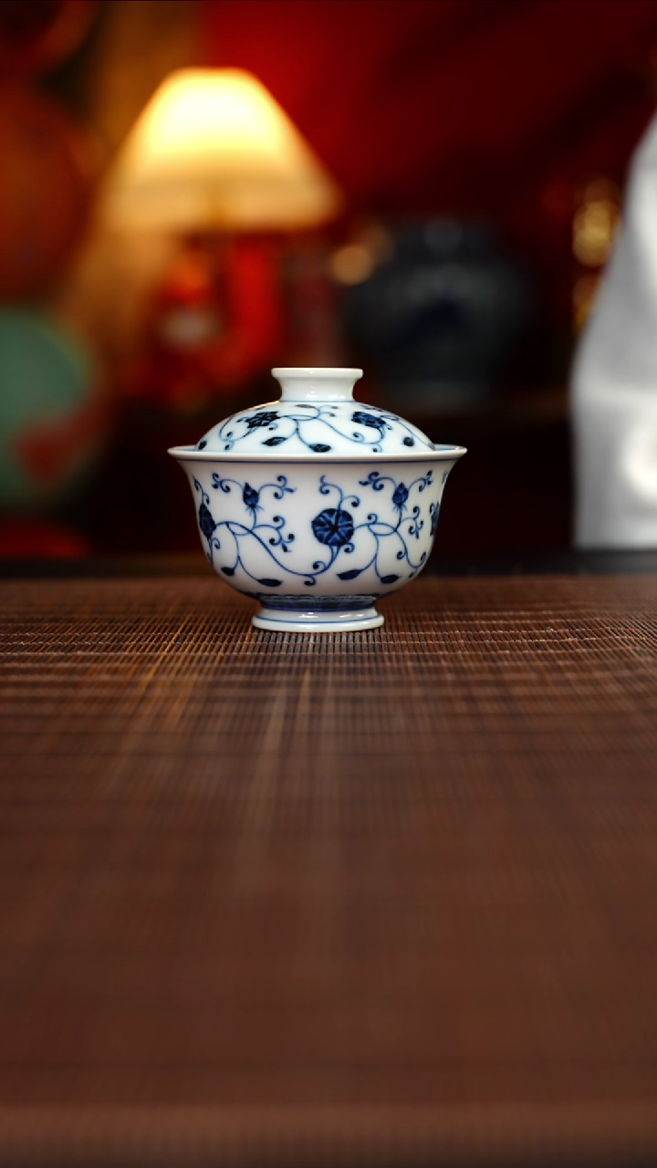 【闪购商品】杯待月观山缠枝莲元宝盖碗120CC