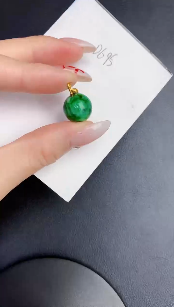 【闪购商品】翡翠颈饰18K金镶嵌0000000000