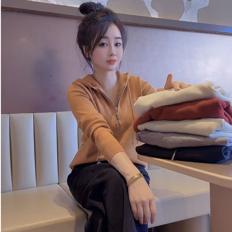 丹丹精选--66086新款抽绳连帽半拉链设计针织线衣
