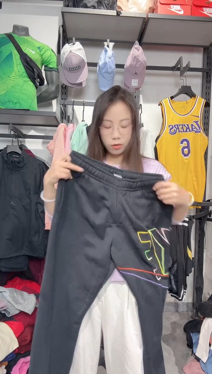 1071   编码 瑕疵款直播间过款为准 尺码 M170