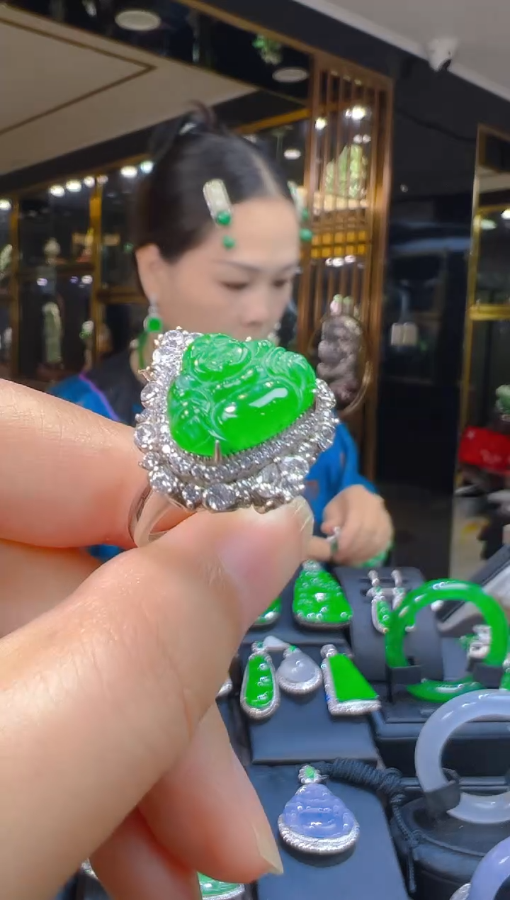 银S925镶嵌戒指翡翠200（多样性发其一）