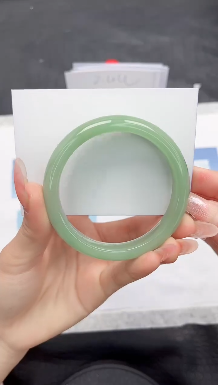 【闪购商品】石英质玉手镯未镶嵌O210-56.5