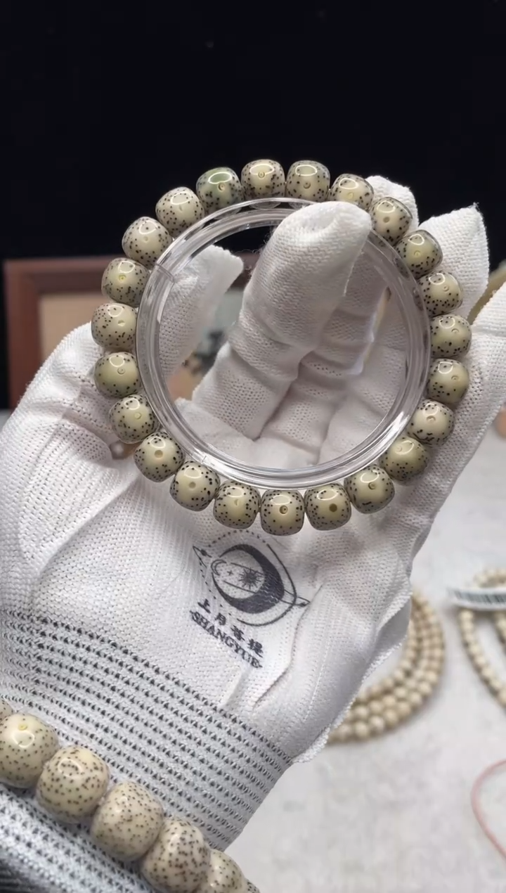 手串星月菩提U6 10X9 T052