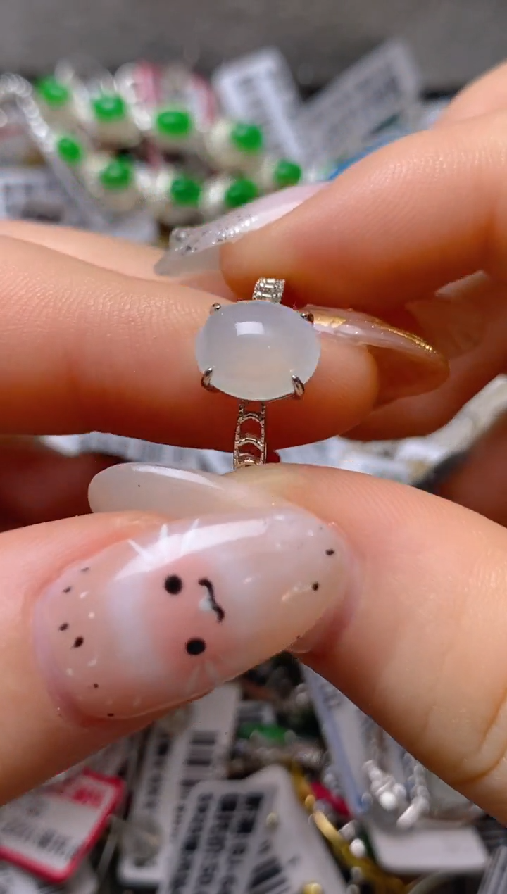 银S925镶嵌戒指翡翠百内无证书