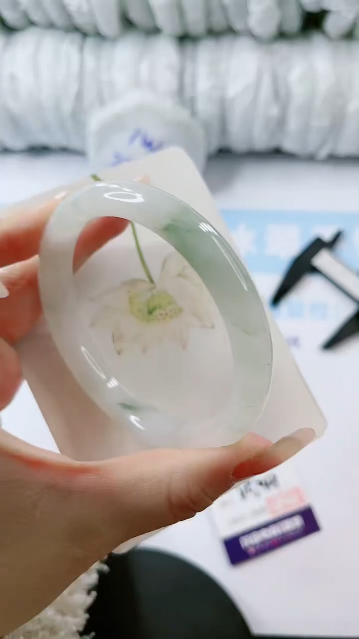 【闪购商品】石英质玉手镯未镶嵌多样性发货V594