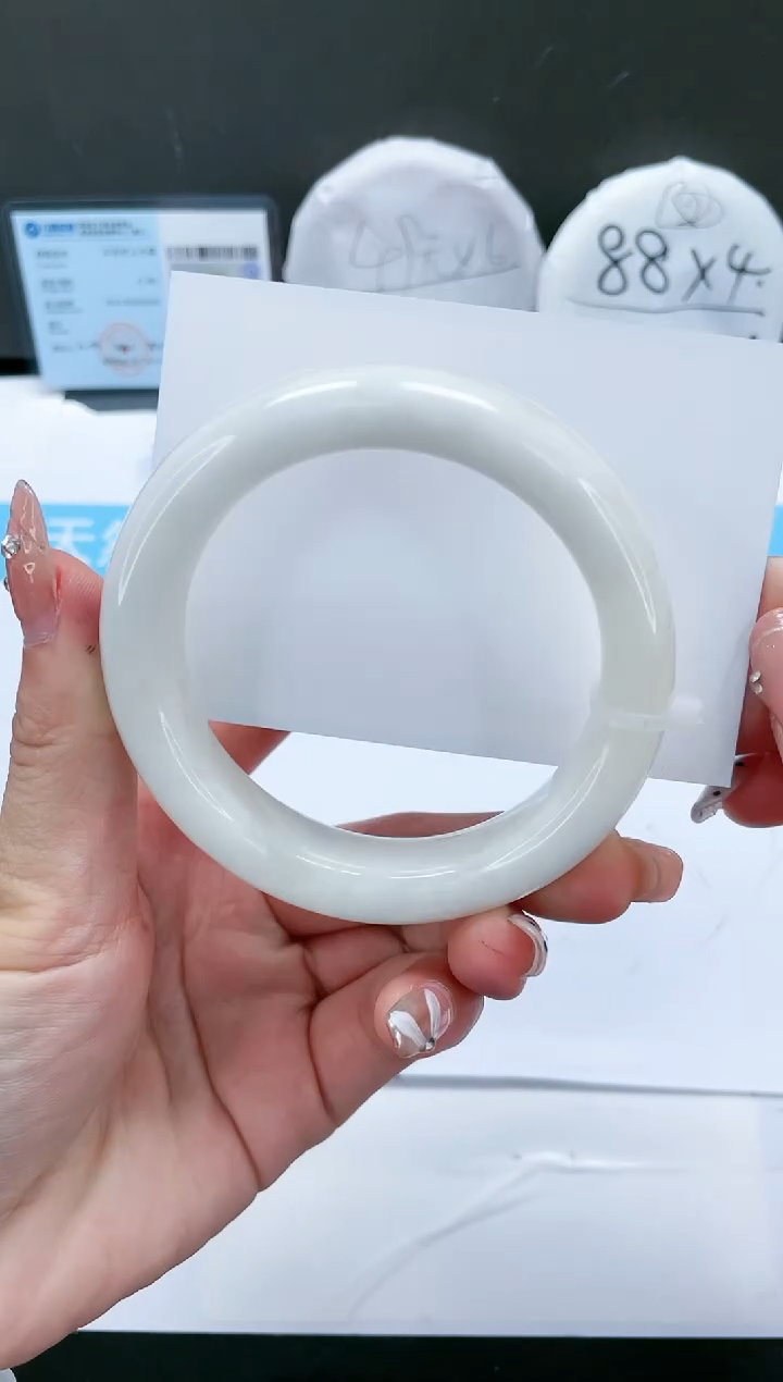 【闪购商品】和田玉手镯未镶嵌232-59.7