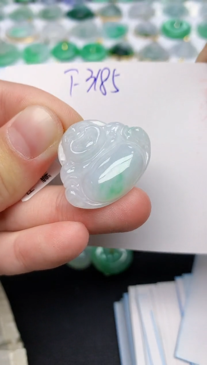 颈饰18K金镶嵌翡翠天然缅甸A货翡翠百元以上9元证书费自理