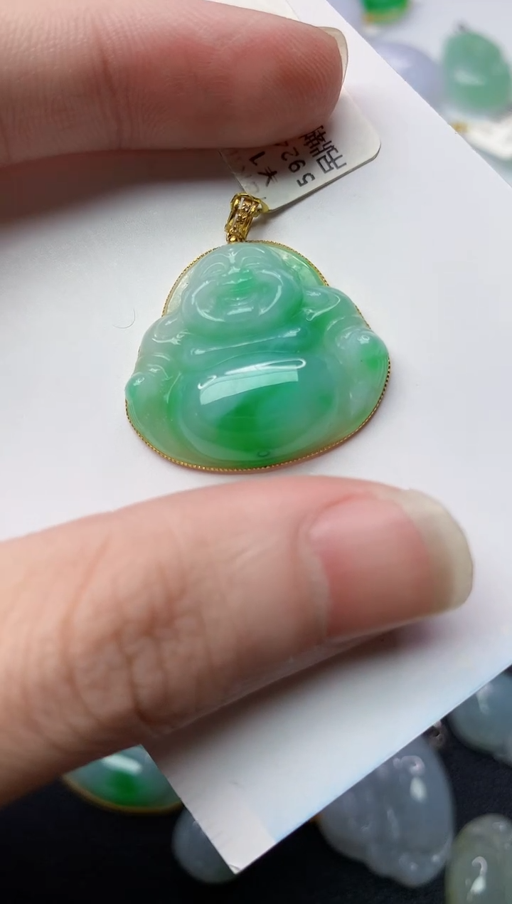 【闪购商品】翡翠颈饰18K金镶嵌71.........