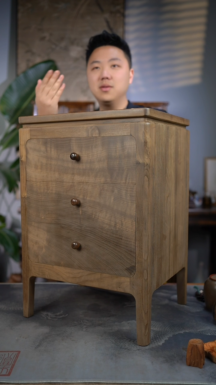 【闪购商品】金丝楠木雕原木款精工三层储物柜