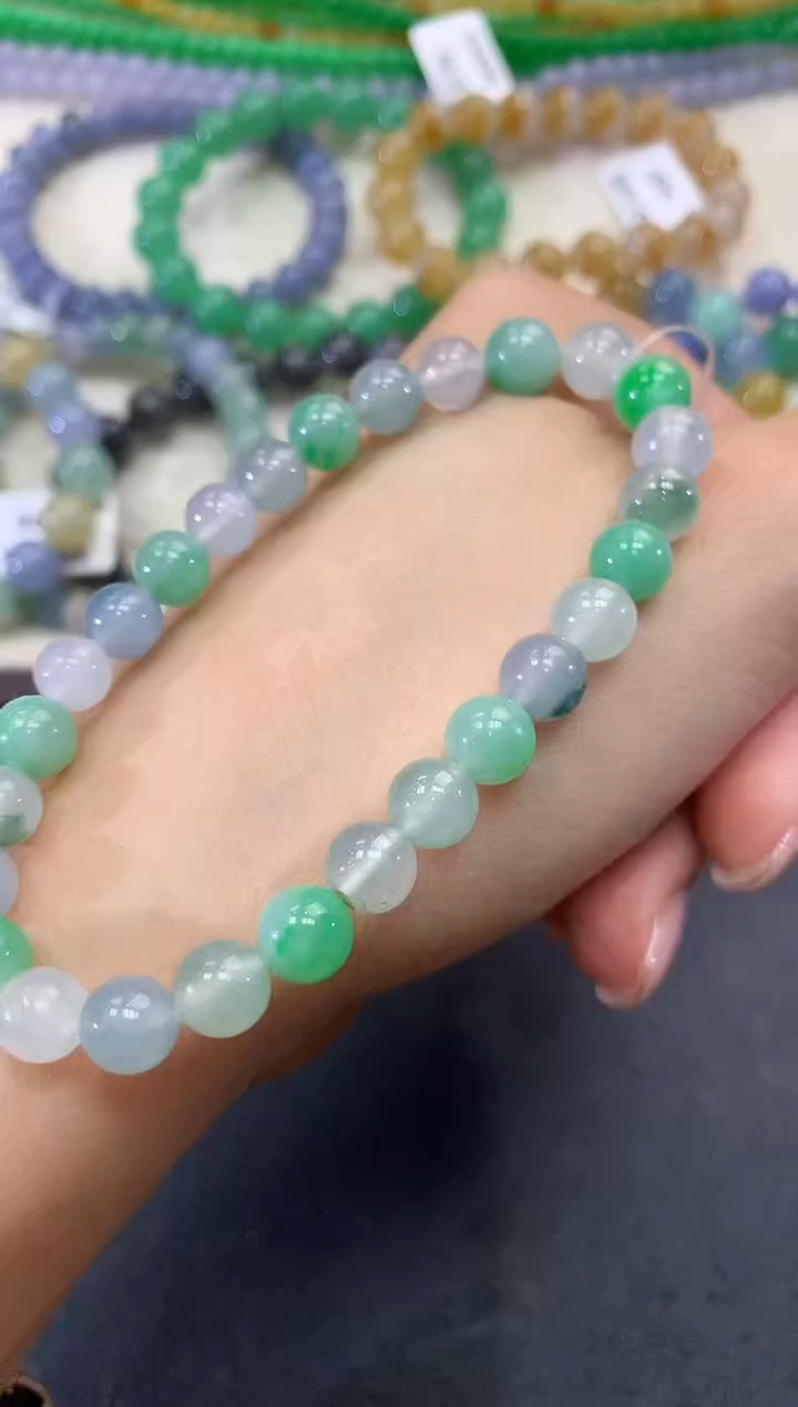 【闪购商品】翡翠手串未镶嵌w67         