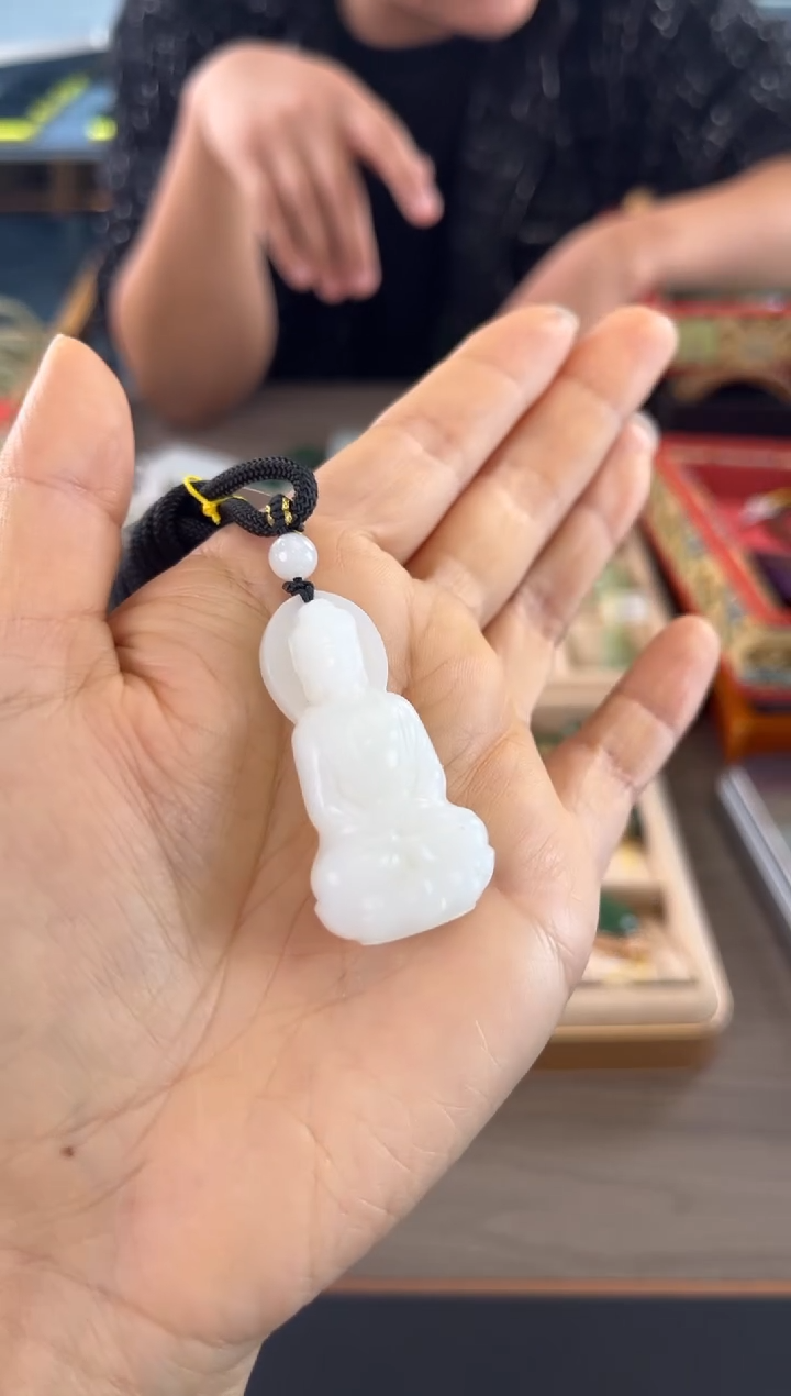 和田玉未镶嵌颈饰和田玉