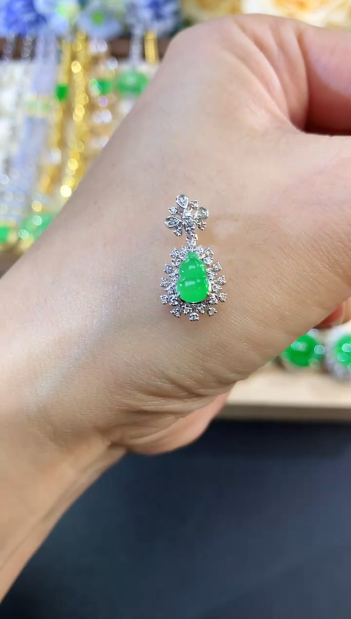 吊坠(不含链)18K金镶嵌翡翠151|2980