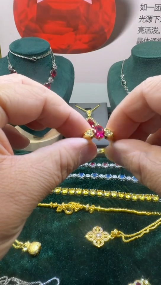 戒指蓝宝石18K金镶嵌1