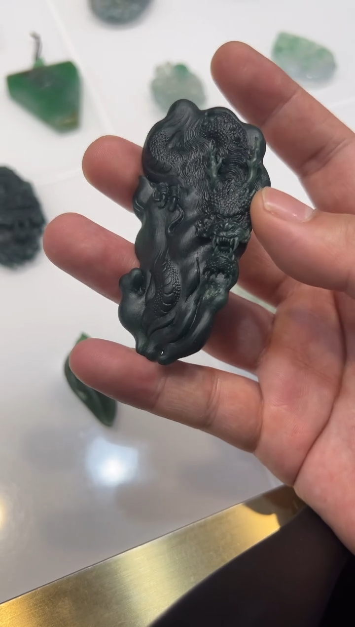 【闪购商品】定制翡翠未镶嵌龙牌