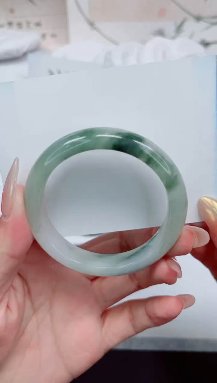 【闪购商品】石英质玉手镯未镶嵌385-52.3