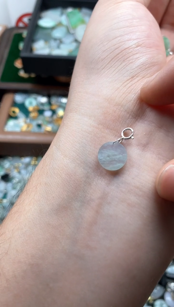 【闪购商品】翡翠颈饰未镶嵌哥哥